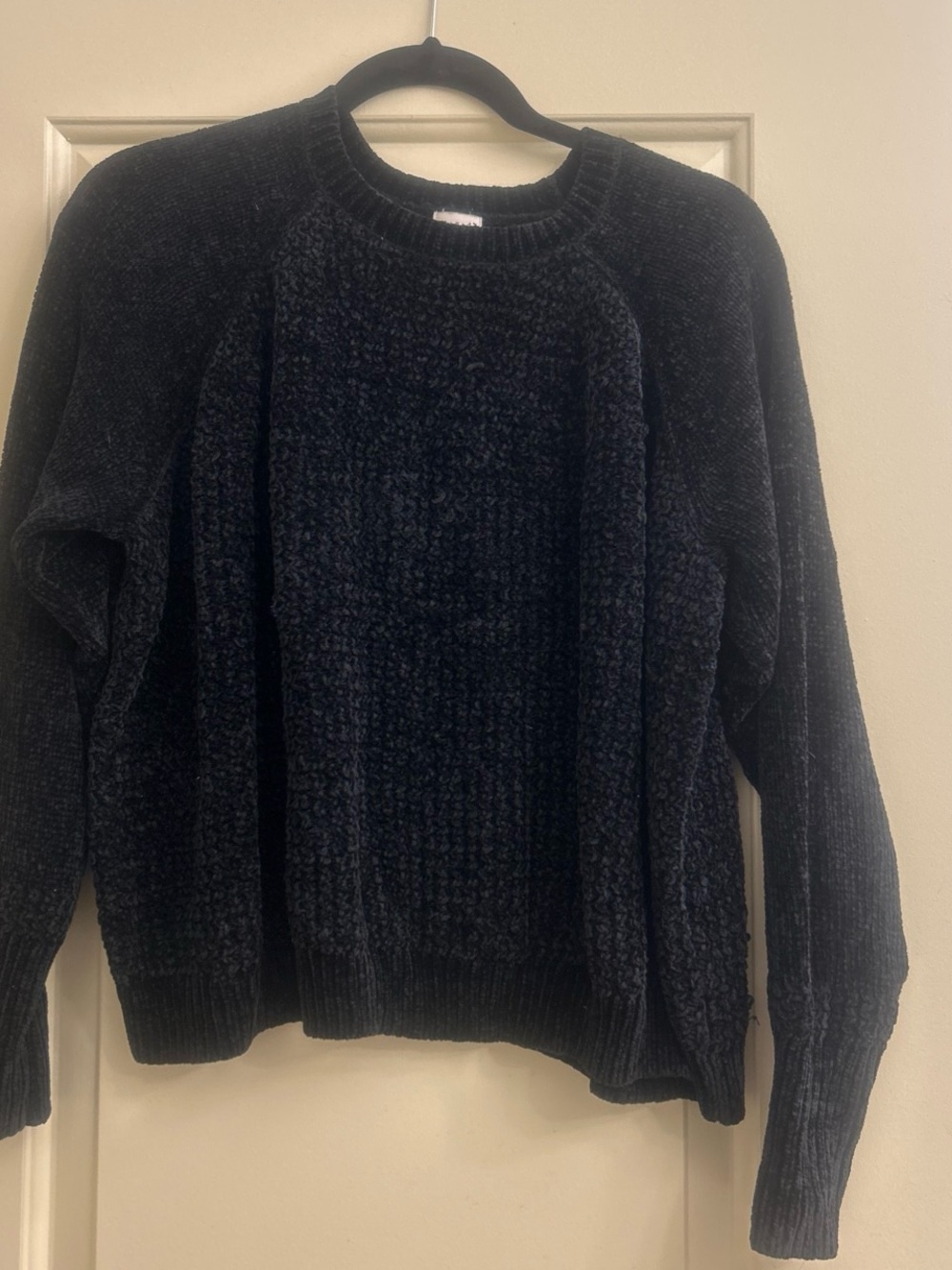 Women’s Cozy black Chenille Sweater